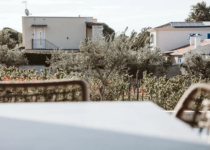 Claudia 펜션 Kaštelir